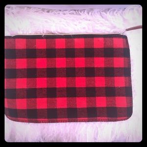 Buffalo check pouch bag